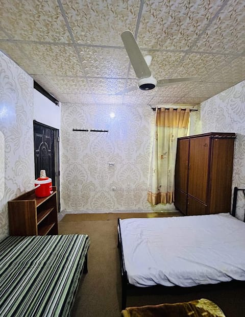 1 Seater room - Raza Boys Hostel